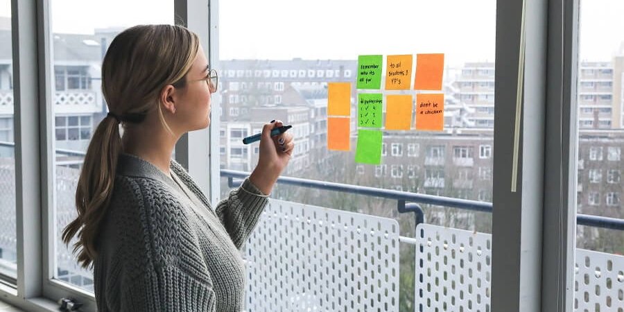 magnet-me-hzwk1jcyy8g-unsplash